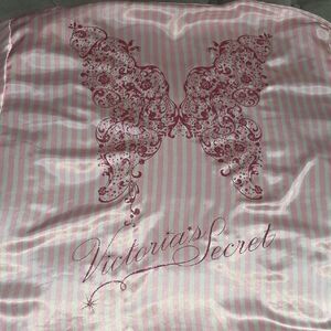 Victoria's Secret Pink and White Robe